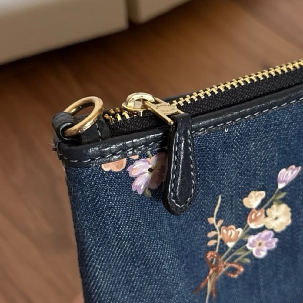 Coach zip top denim clutch with painted floral print - Picture 5 of 9